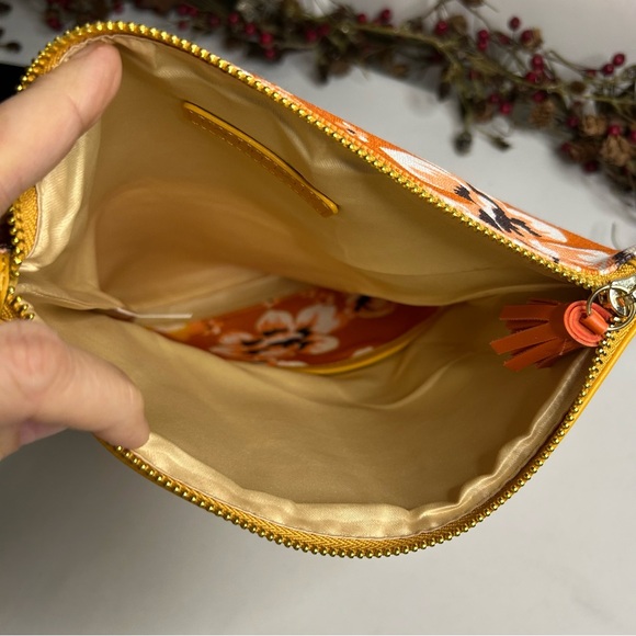 NWOT RACHEL PALLY reversible floral canvas & faux leather clutch - Picture 6 of 8